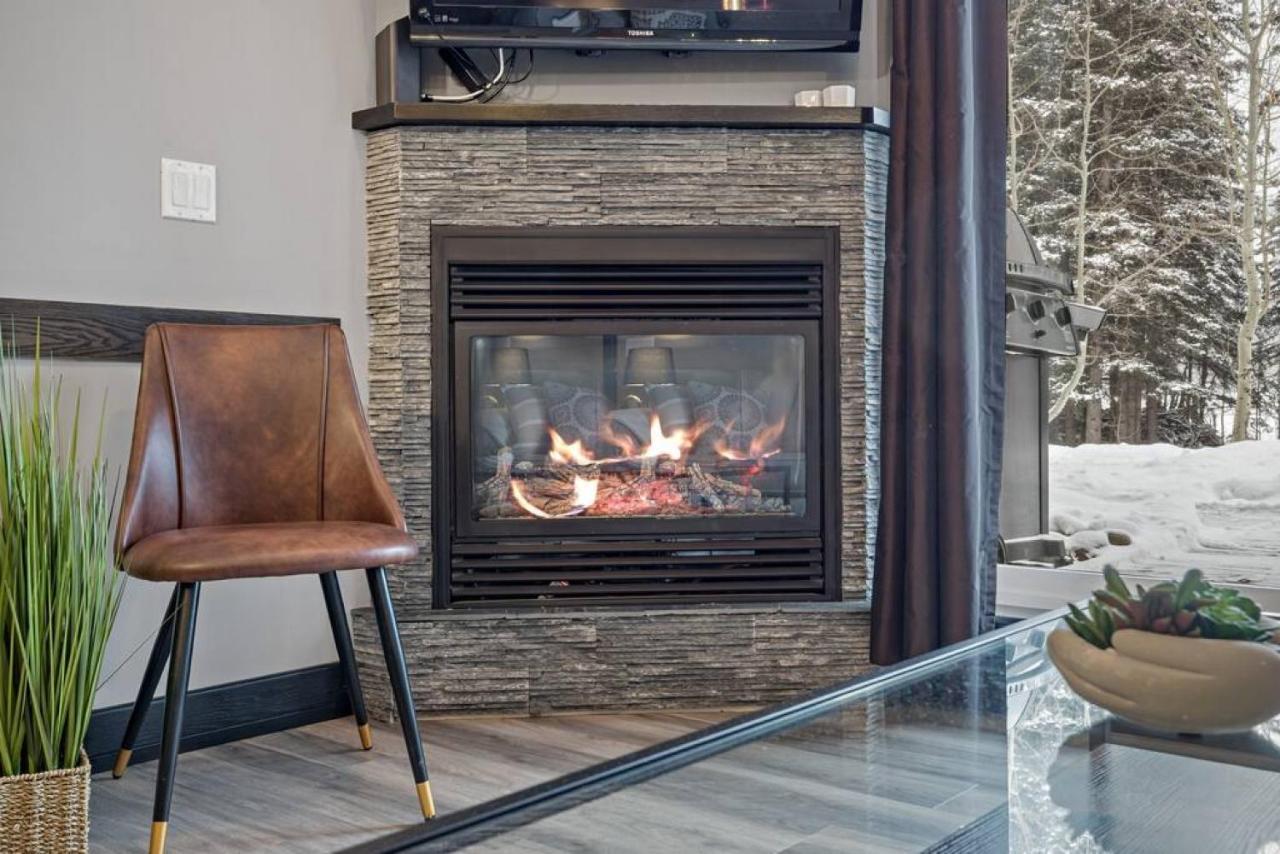 Nature'S Nook By Instant Suites Pool & Hottub كانمور المظهر الخارجي الصورة