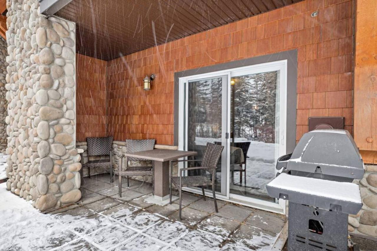 Nature'S Nook By Instant Suites Pool & Hottub كانمور المظهر الخارجي الصورة